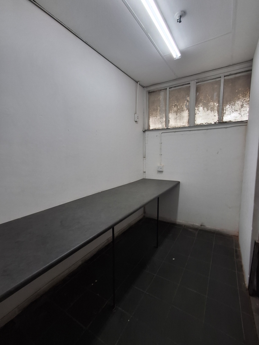 To Let Commercial Property for Rent in Wilsonia Eastern Cape